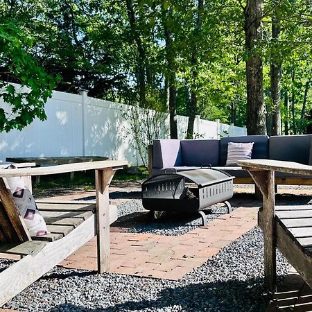 Nature'S Haven In The Hamptons With Pool East Hampton Buitenkant foto