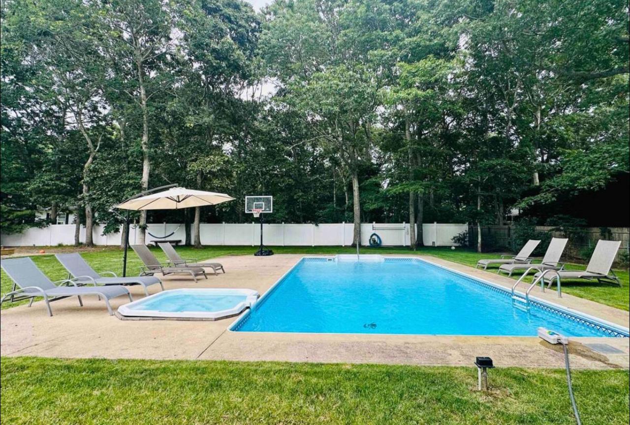 Nature'S Haven In The Hamptons With Pool East Hampton Buitenkant foto